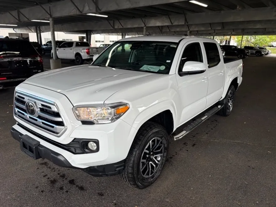 2023 Toyota Tacoma SR photo 1