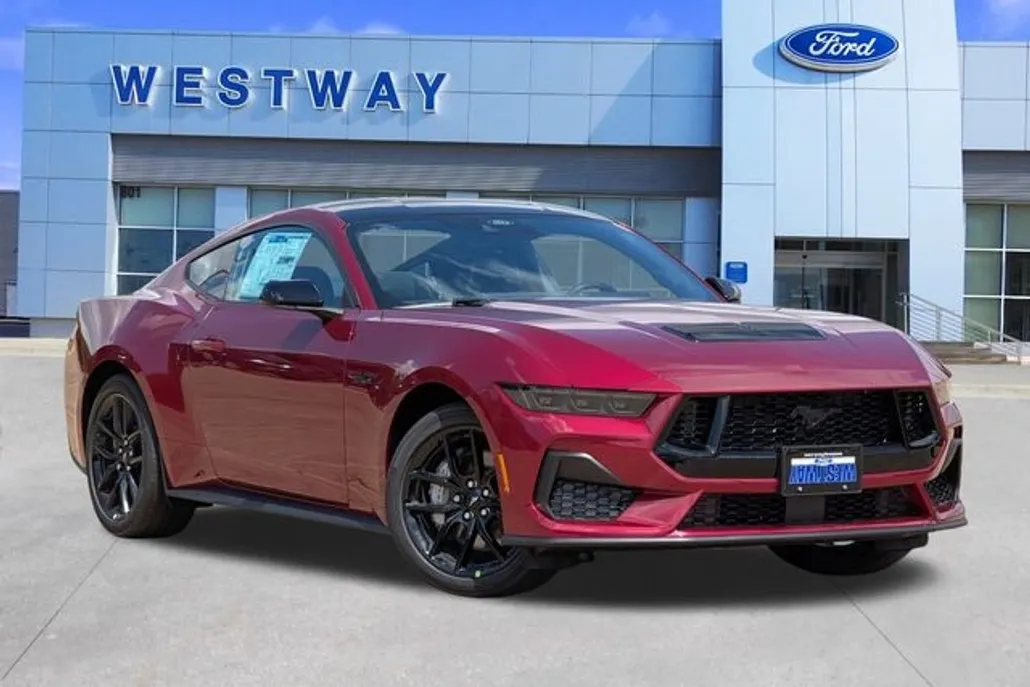 2025 Ford Mustang GT photo 1