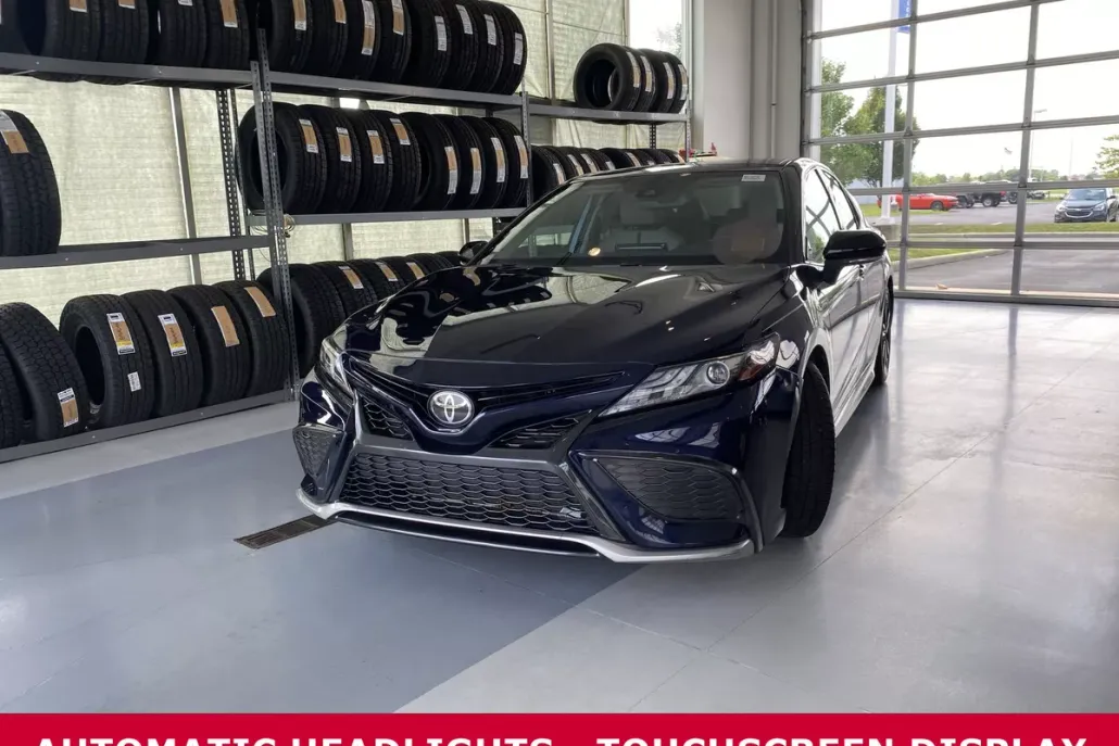 2022 Toyota Camry XSE photo 1
