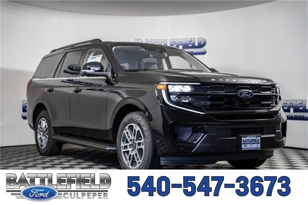 2025 Ford Expedition photo 1