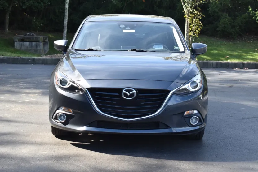 2015 Mazda Mazda3 s Grand Touring Hatchback photo 1