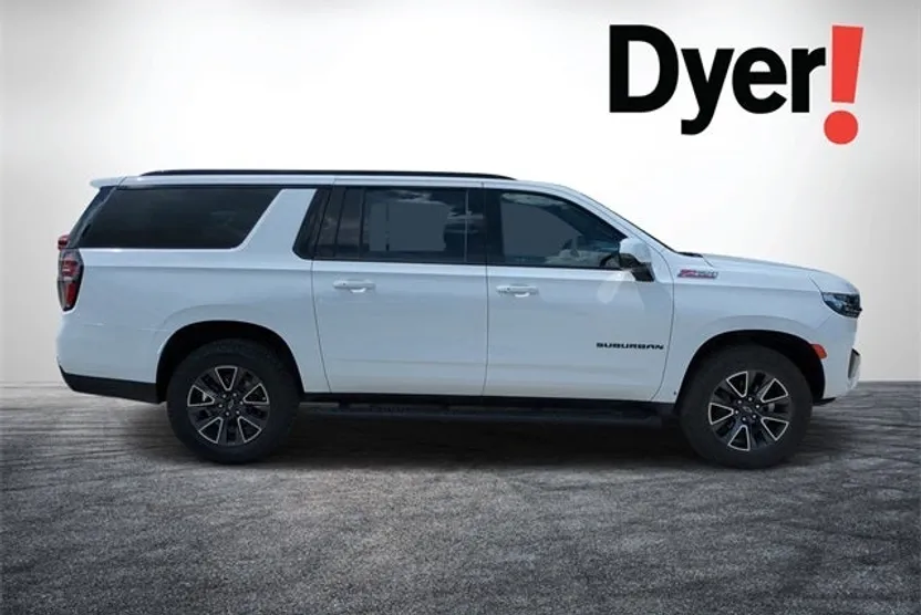 2022 Chevrolet Suburban Z71 photo 1