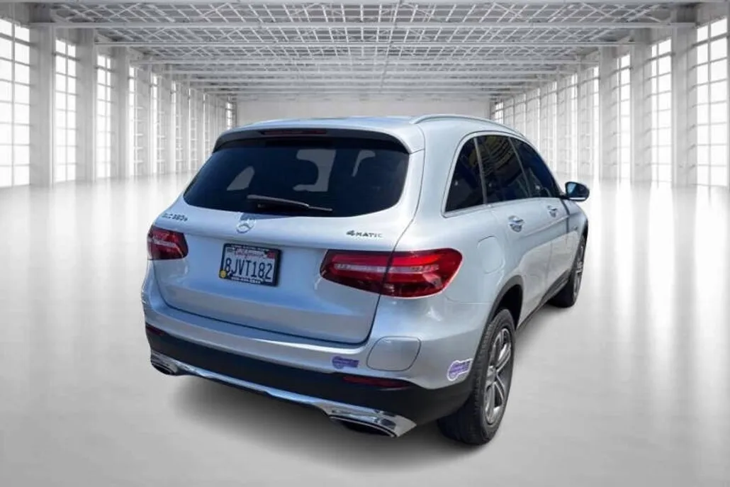 2019 Mercedes Benz GLC 350e 4MATIC photo 1