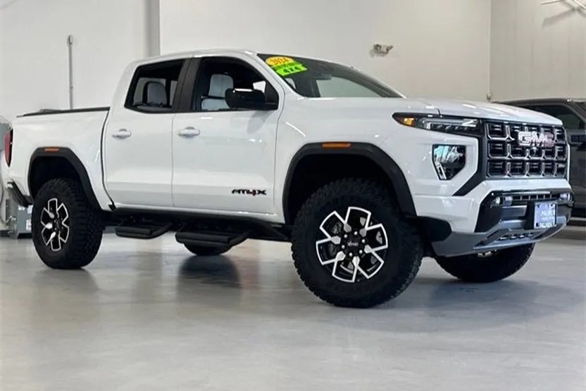 2024 Gmc Canyon AT4X photo 1