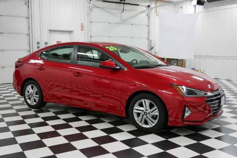 2020 Hyundai Elantra Value Edition photo 1