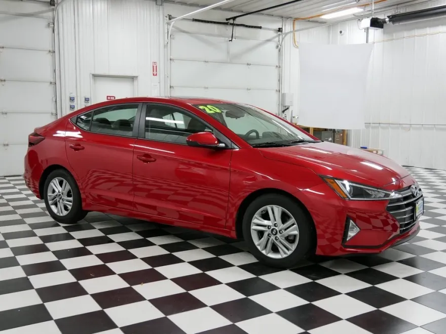 2020 Hyundai Elantra Value Edition photo 1