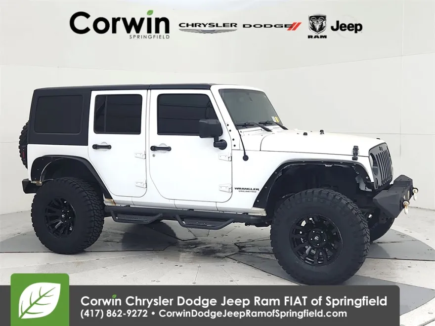 2017 Jeep Wrangler Unlimited Willys photo 1
