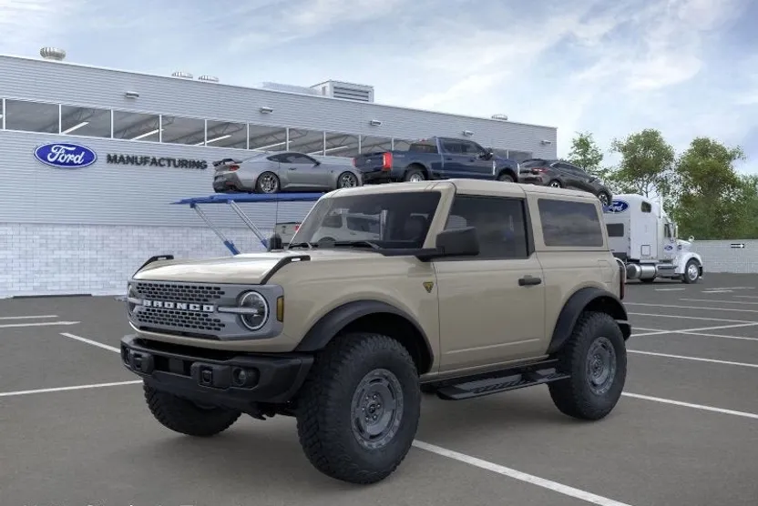 2025 Ford Bronco Badlands photo 1