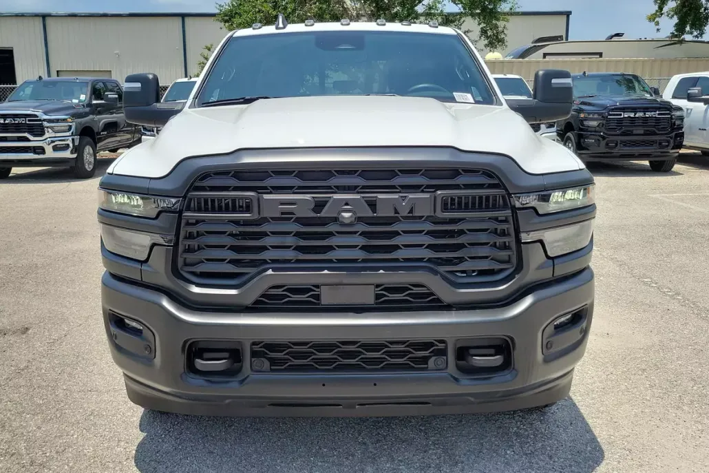 2025 Ram 2500 Tradesman photo 1