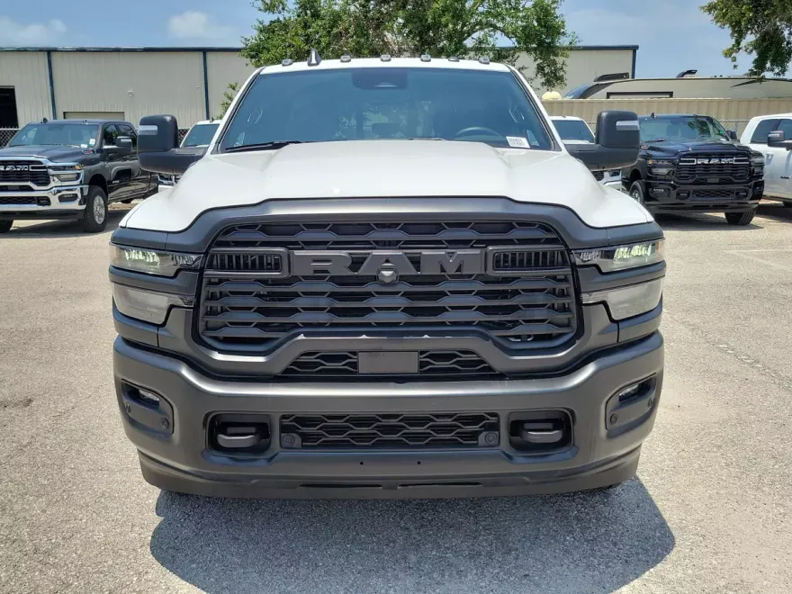 2025 Ram 2500 Tradesman photo 1