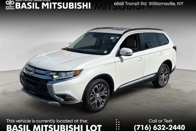 2016 Mitsubishi Outlander SEL photo 1