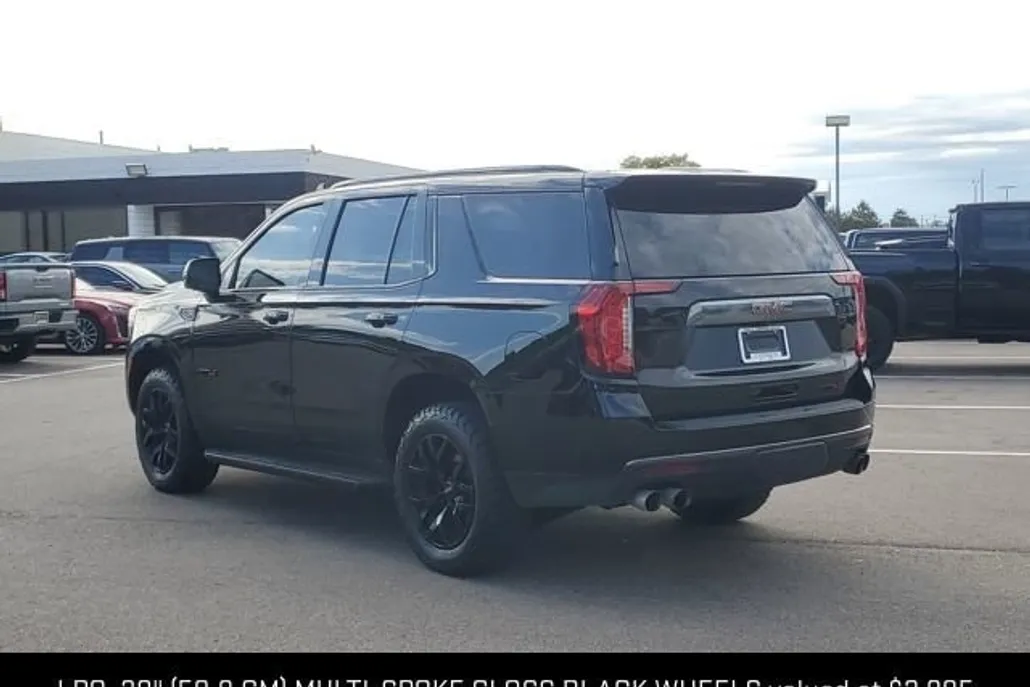 2022 Gmc Yukon AT4 photo 1