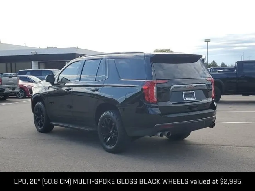 2022 Gmc Yukon AT4 photo 1