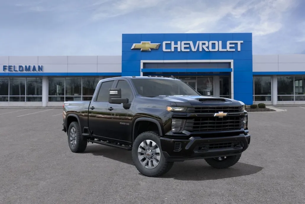 2025 Chevrolet Silverado 2500HD Custom photo 1