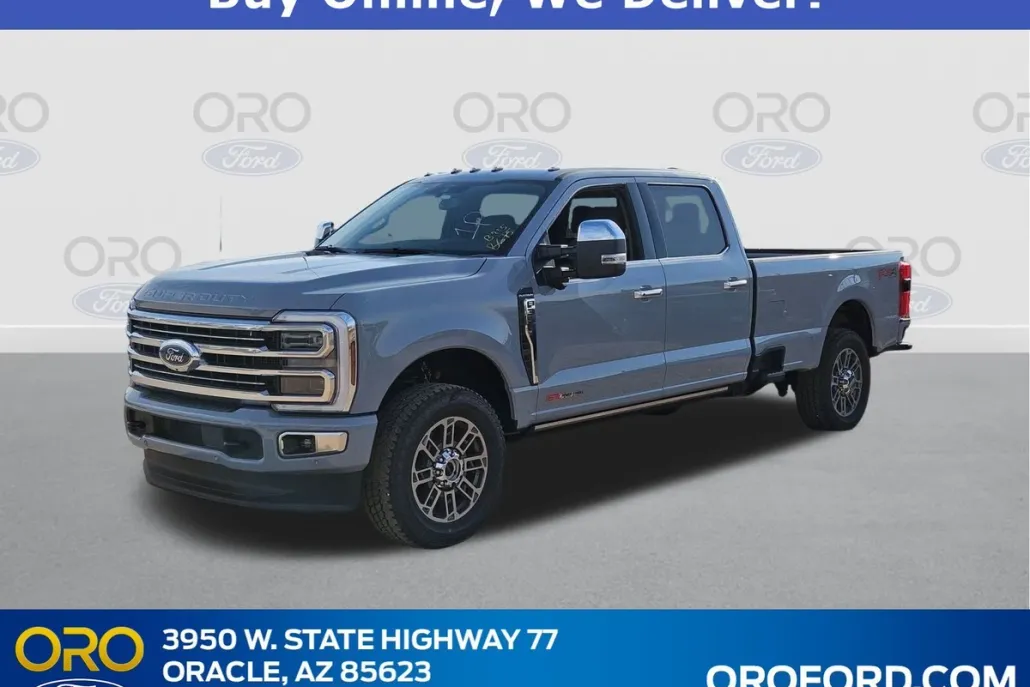 2025 Ford F-350 Platinum photo 1