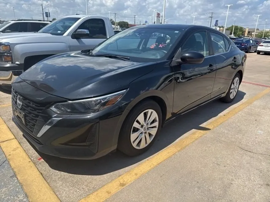 2024 Nissan Sentra S photo 1