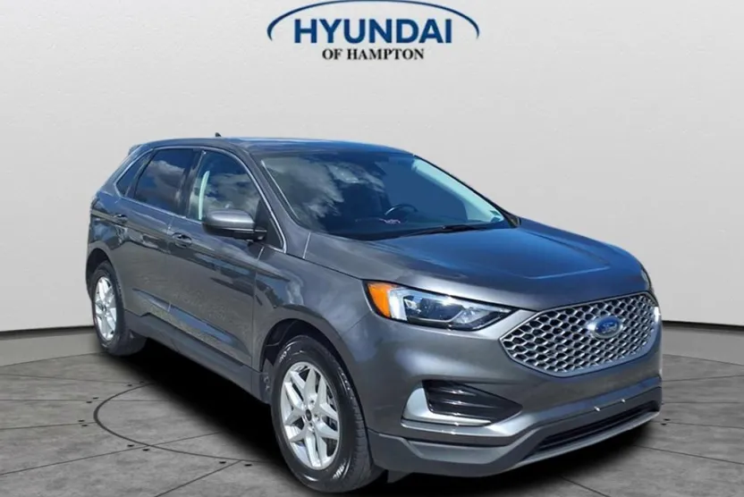 2023 Ford Edge SEL photo 1
