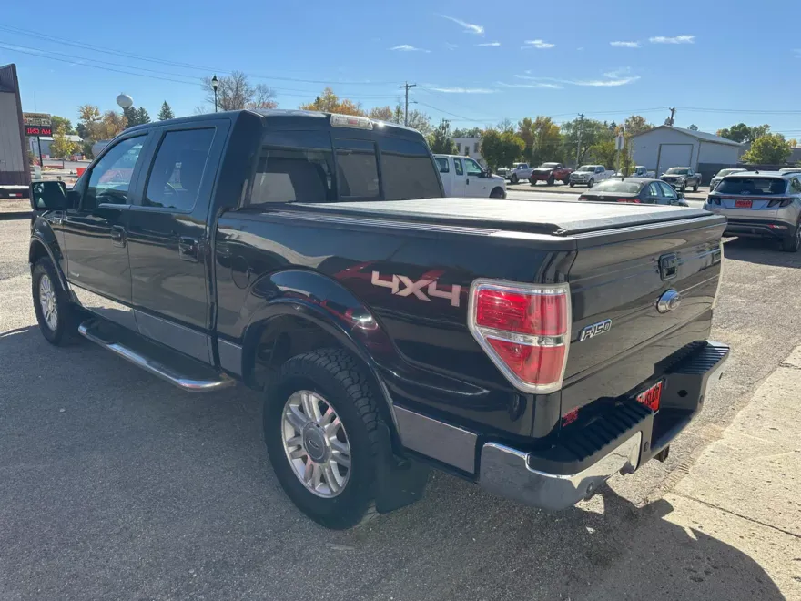 2011 Ford F-150 Lariat photo 1