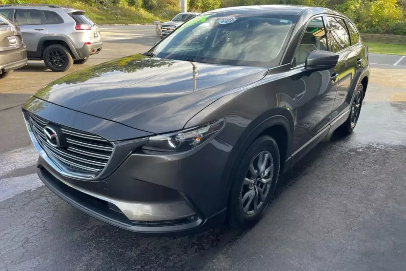 2016 Mazda CX-9 Touring Sport photo 1