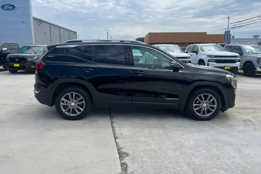 2022 Gmc Terrain SLT photo 1