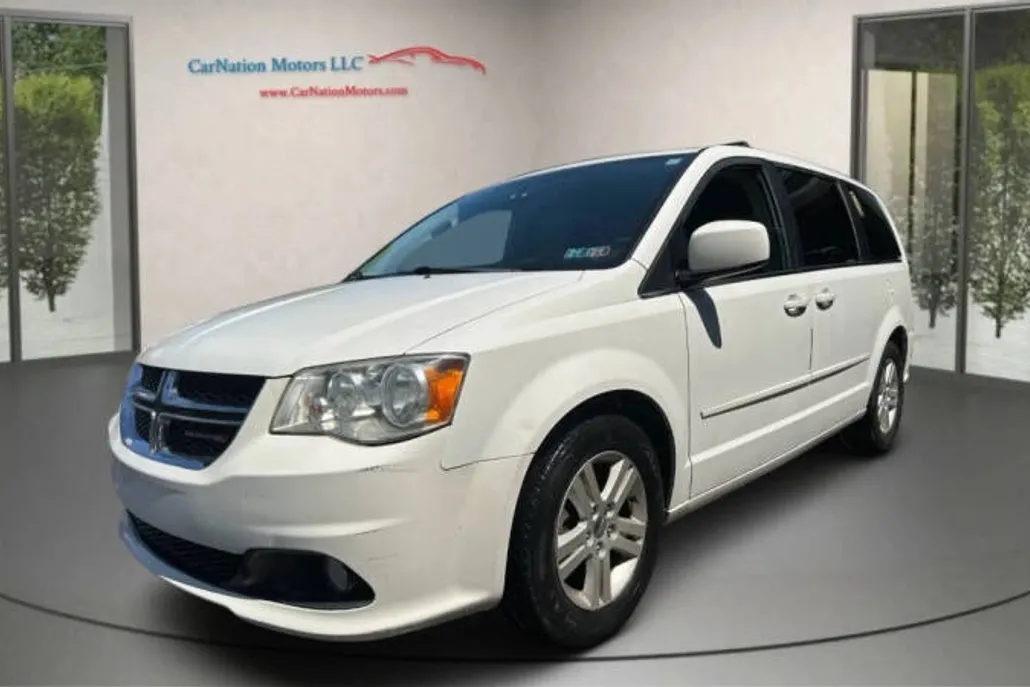 2012 Dodge Grand Caravan Crew photo 1