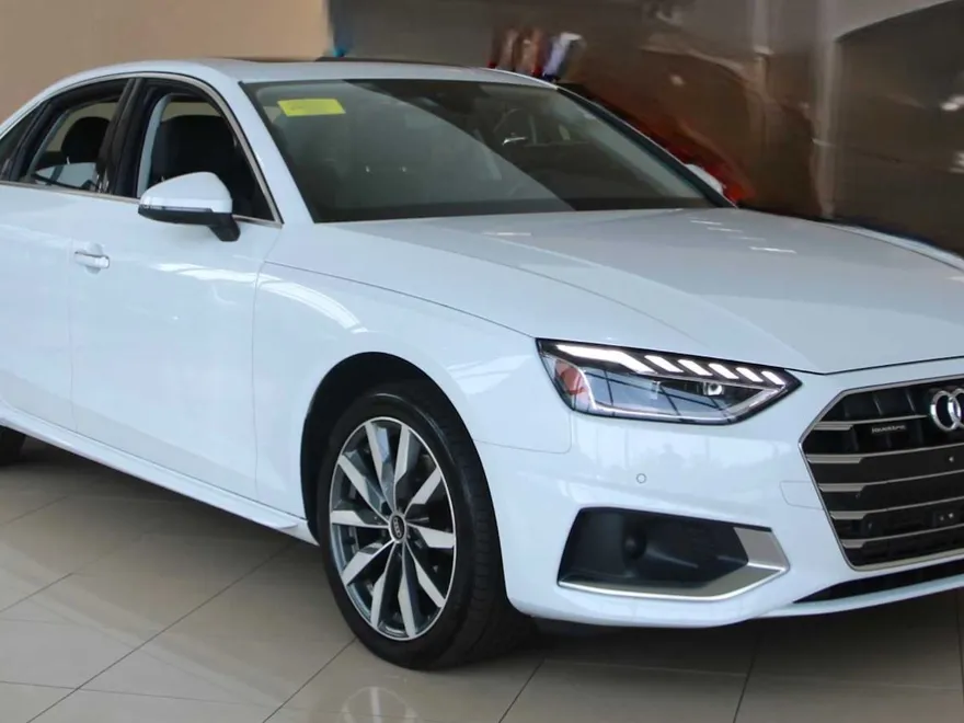 2022 Audi A4 Quattro Premium Plus photo 1