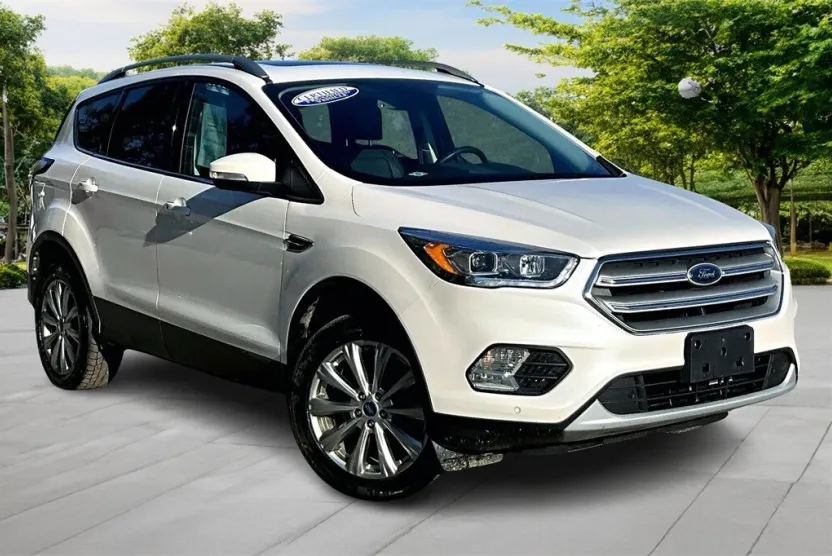 2018 Ford Escape Titanium photo 1