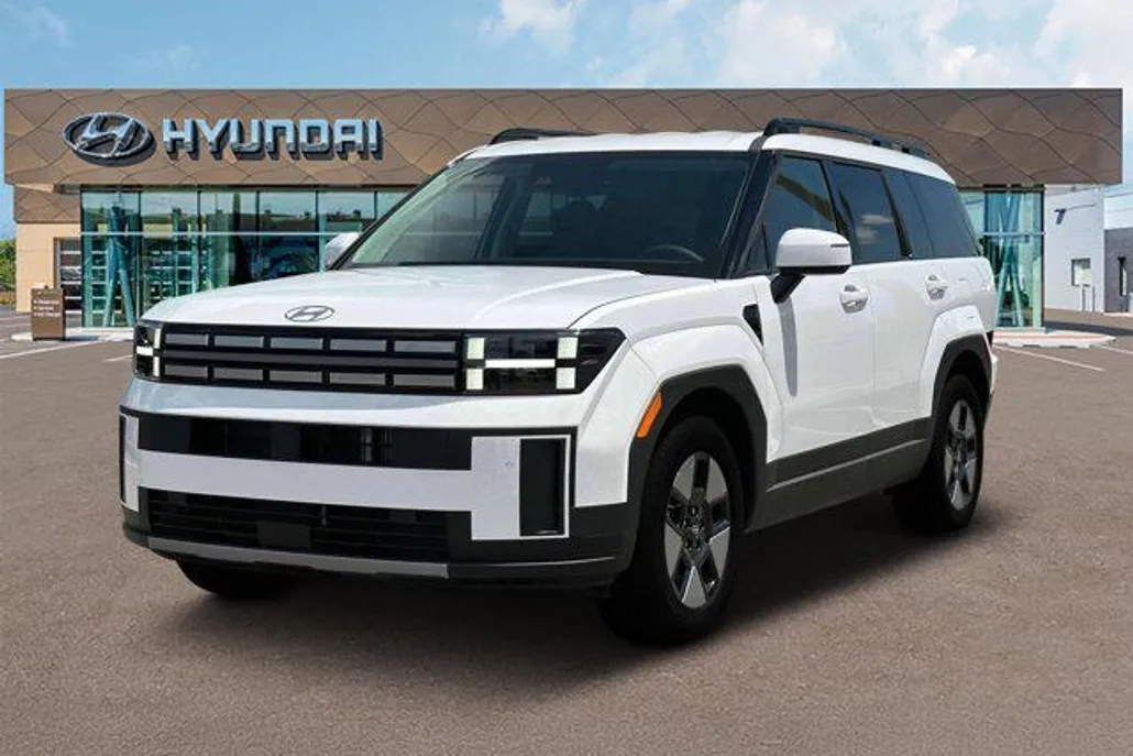 2025 Hyundai Santa Fe SEL photo 1