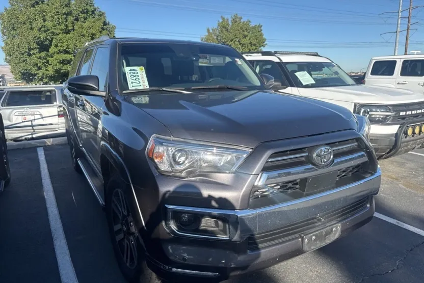 2023 Toyota 4Runner Limited photo 1