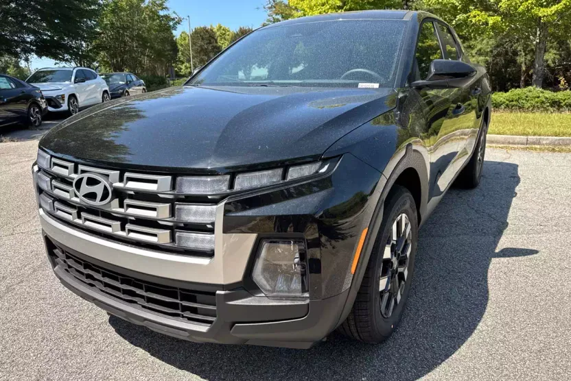2026 Hyundai Santa Cruz SE photo 1