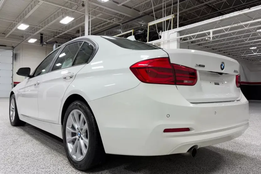 2017 Bmw 320i xDrive SA photo 1