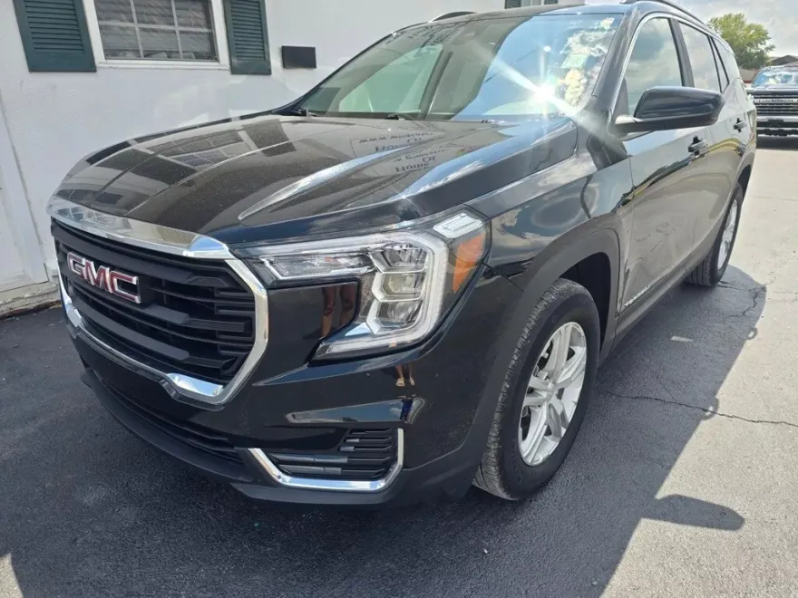 2023 Gmc Terrain SLE photo 1