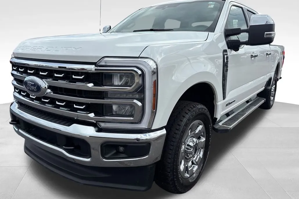 2025 Ford F-250 photo 1