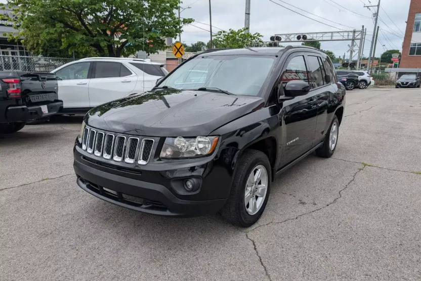 2016 Jeep Compass Latitude photo 1