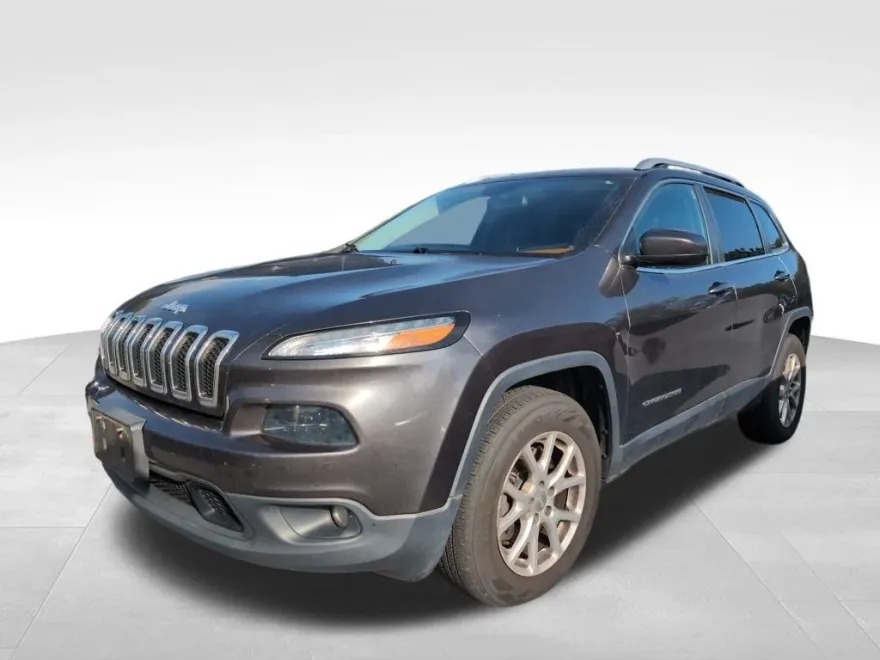 2016 Jeep Cherokee Latitude photo 1