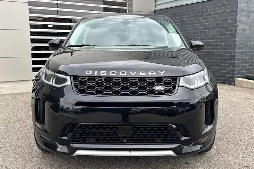 2024 Land Rover Discovery Sport S photo 1