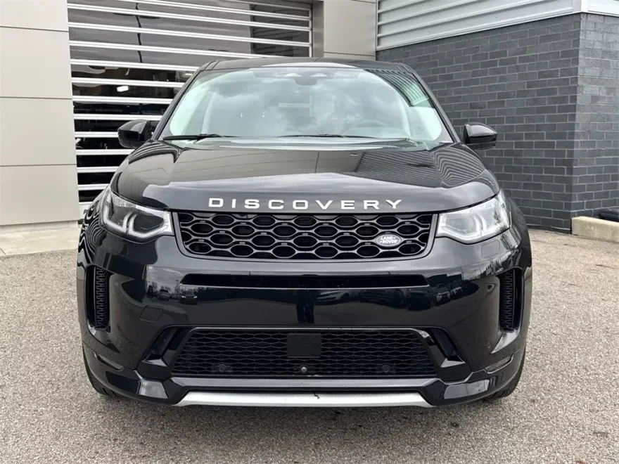 2024 Land Rover Discovery Sport S photo 1