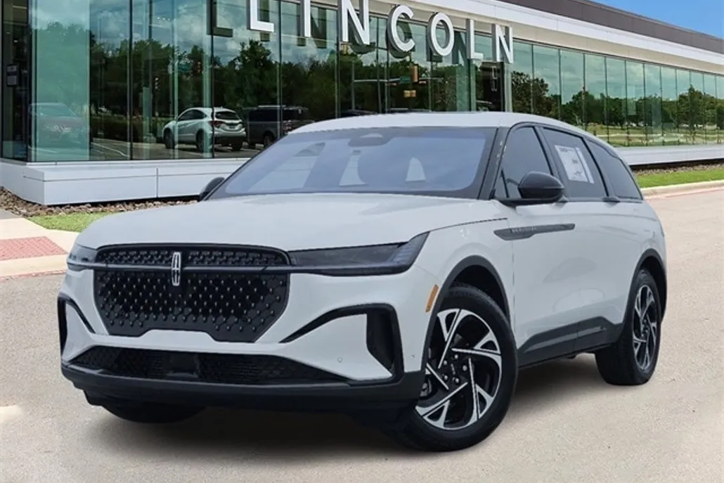 2024 Lincoln Nautilus Premiere photo 1