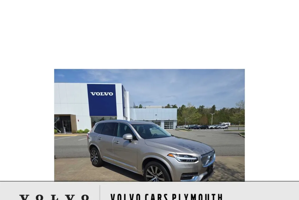 2023 Volvo XC90 AWD Plus photo 1