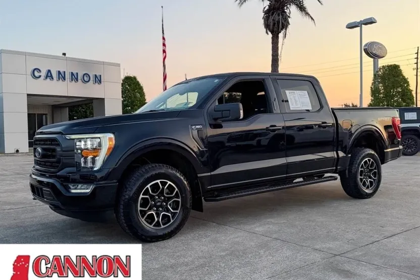 2022 Ford F-150 XLT photo 1