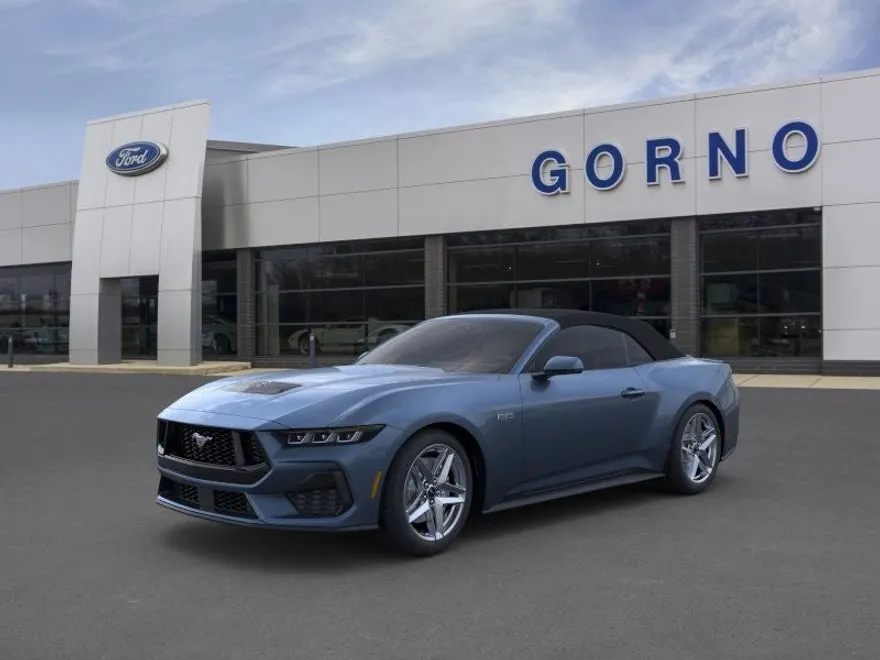 2025 Ford Mustang GT photo 1