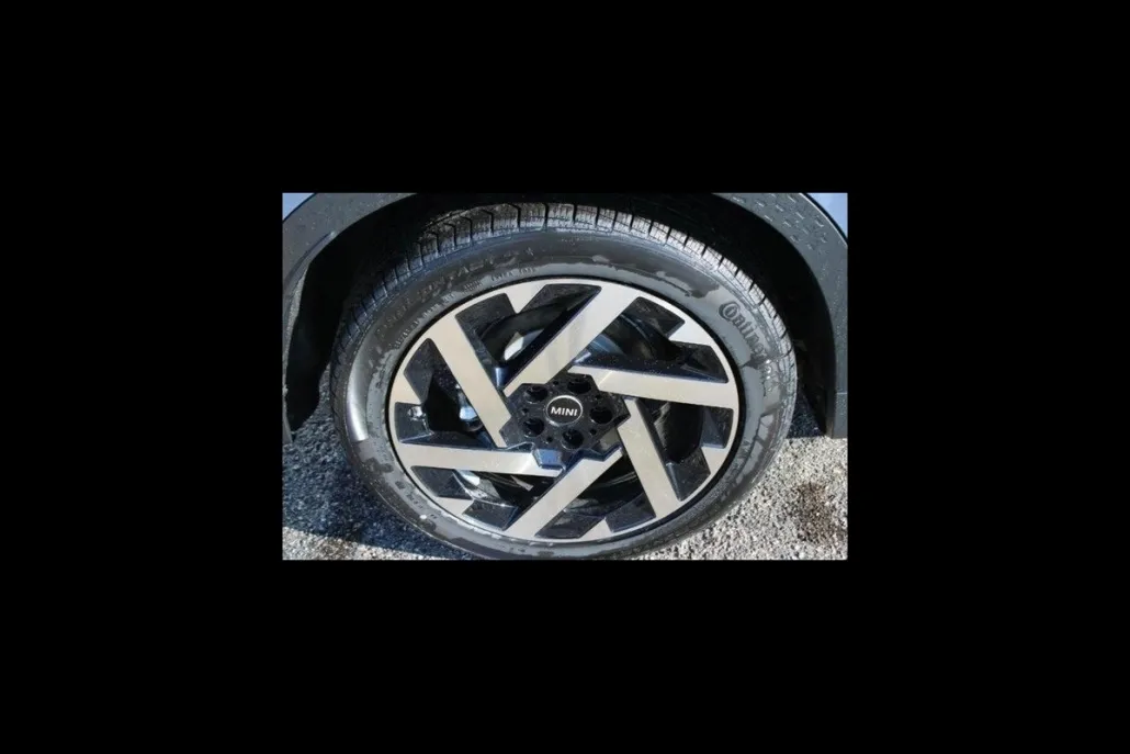 2025 Mini Countryman ALL4 SE photo 1