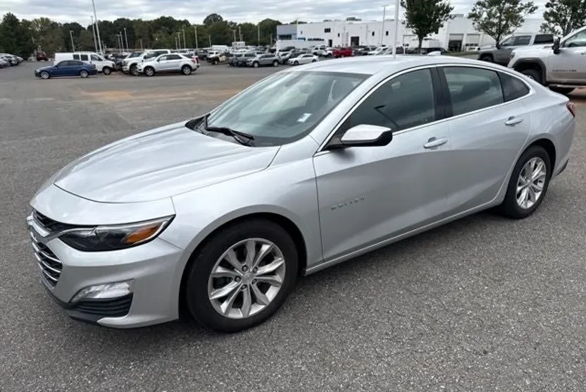 2022 Chevrolet Malibu 1LT photo 1