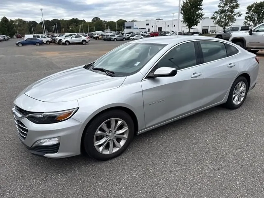2022 Chevrolet Malibu 1LT photo 1