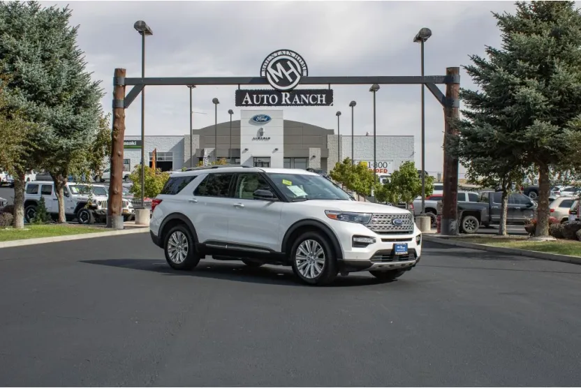 2020 Ford Explorer Limited photo 1