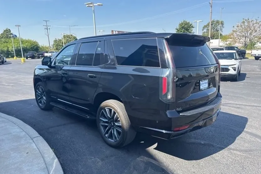 2023 Cadillac Escalade Sport photo 1