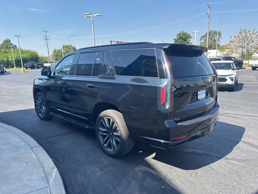 2023 Cadillac Escalade Sport photo 1