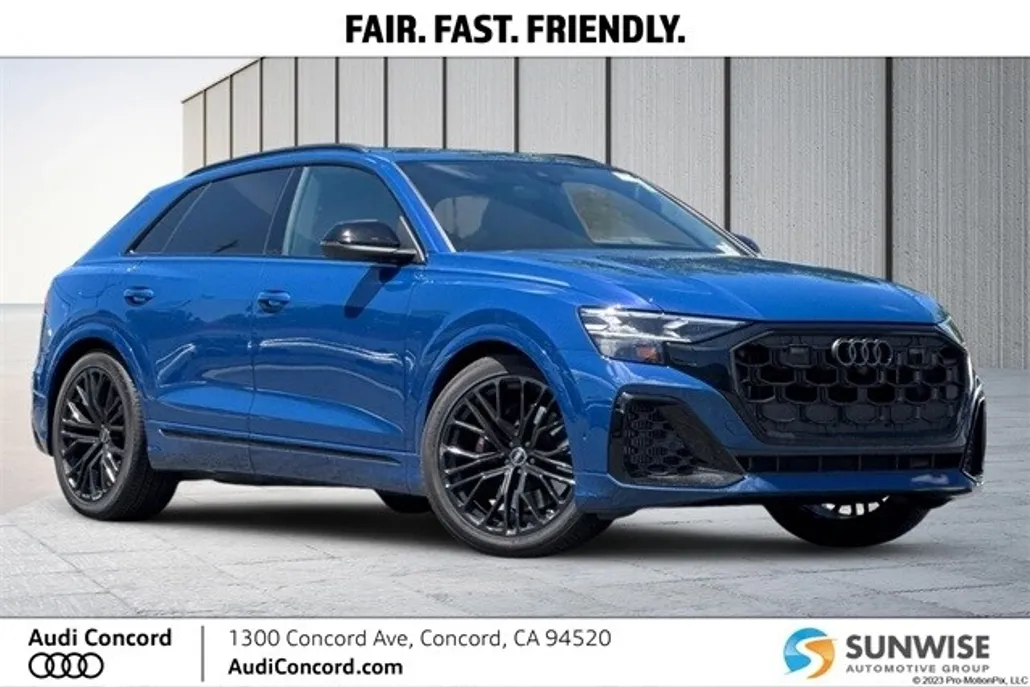 2025 Audi SQ8 Prestige photo 1