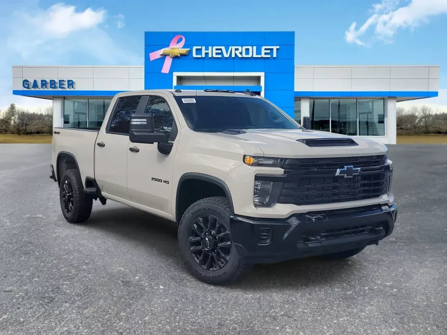 2026 Chevrolet Silverado 2500HD Custom photo 1
