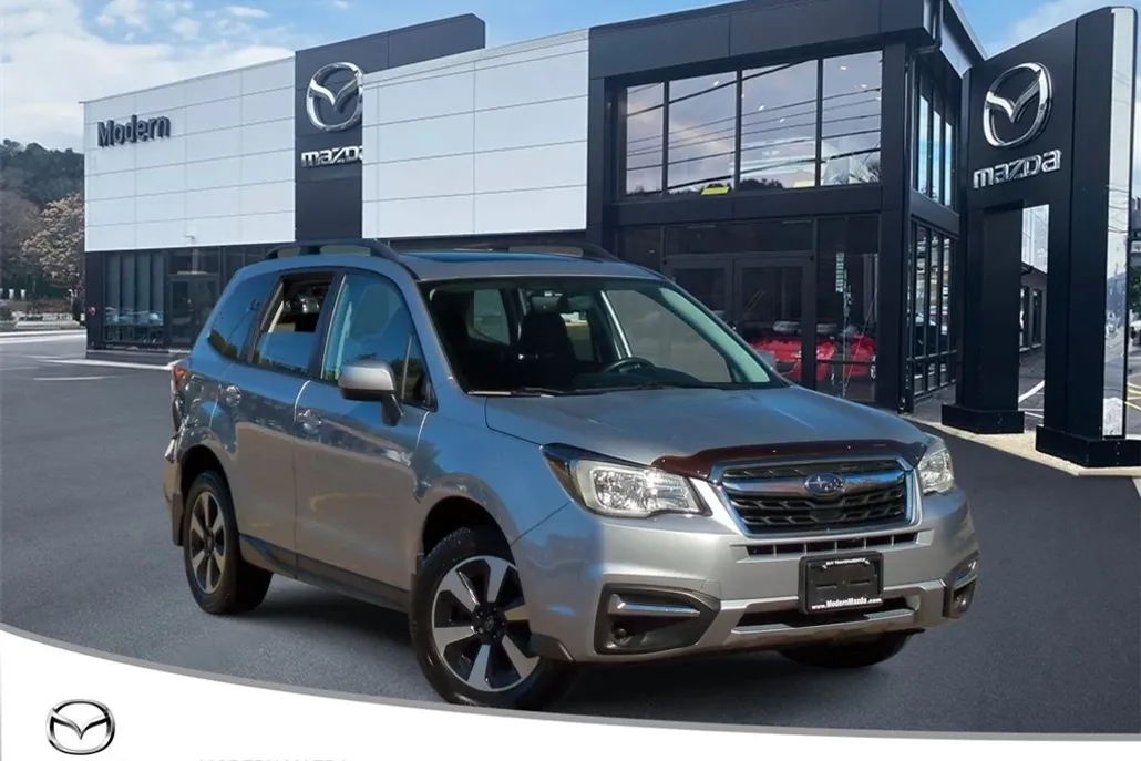 2018 Subaru Forester 2.5i Premium photo 1